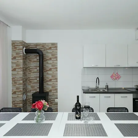 Bebob, No 1 Appartement